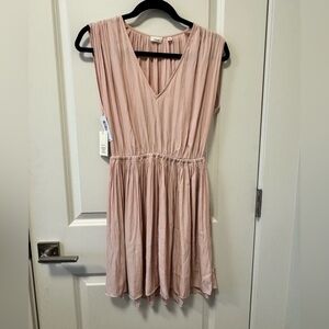 Aritzia Wildred Almeidea Dress in Vestal